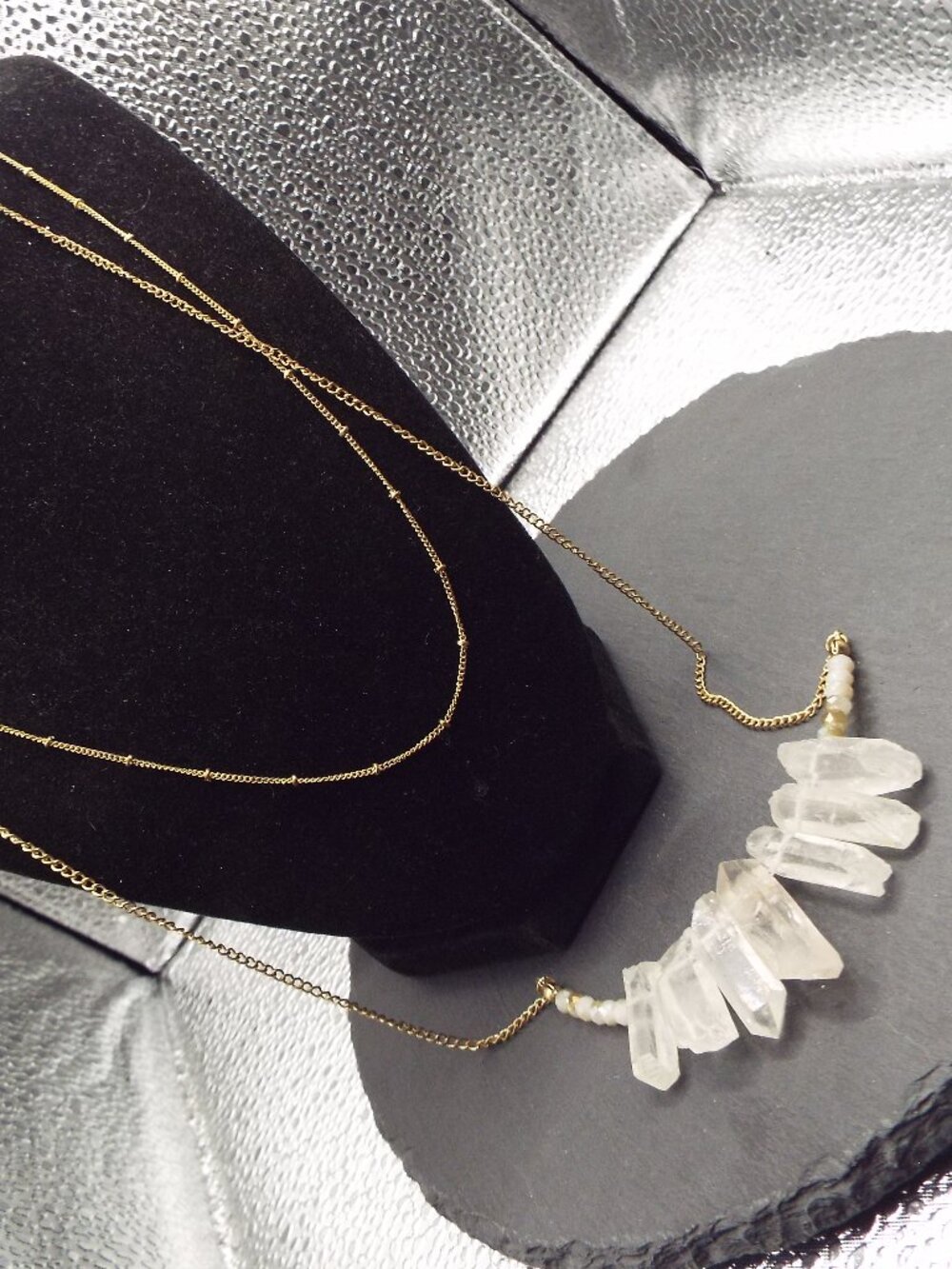 HEALING SEVEN CRYSTAL QUARTZ STRUCTURE PENDANT ON DOUBLE GOLDEN CHAIN NECKLACE M